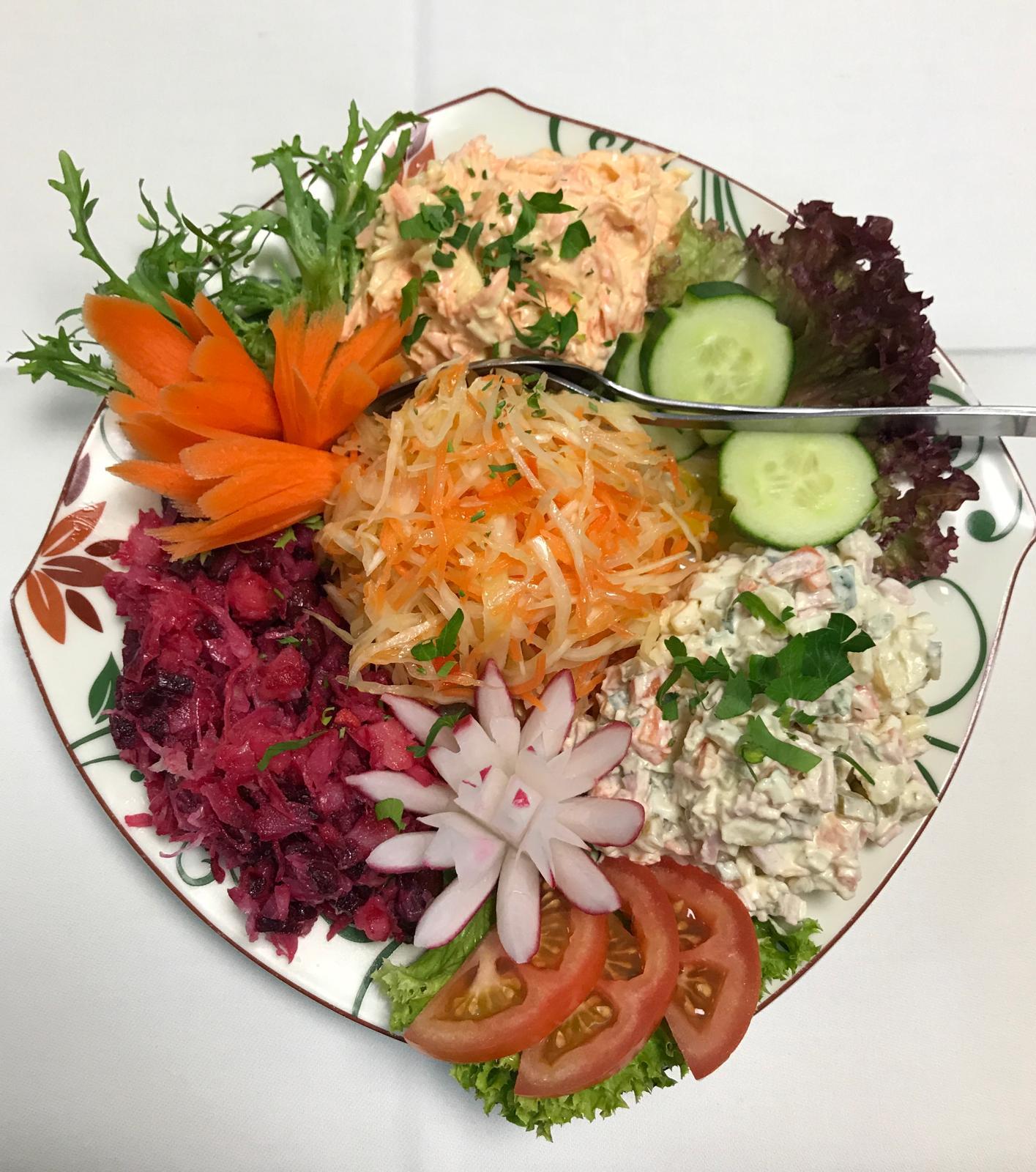 Armenische Salatplatte